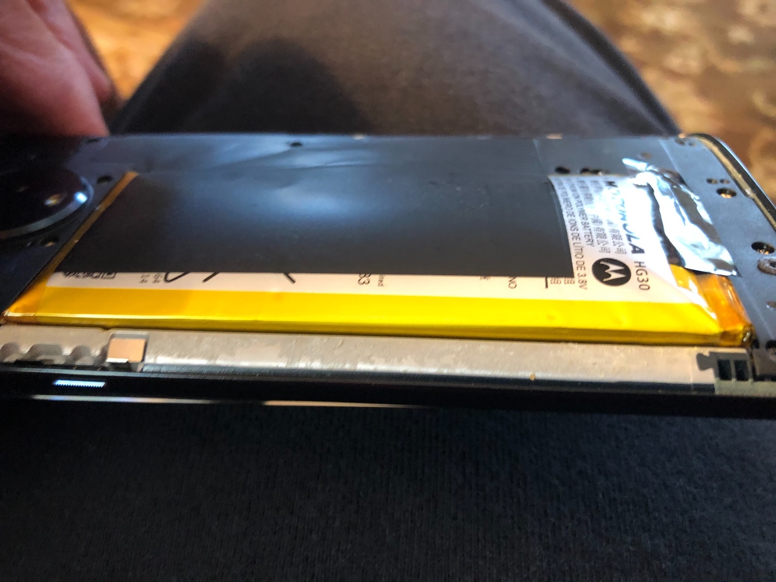 Two G6's a year old, two bloated batteries. : r/MotoG