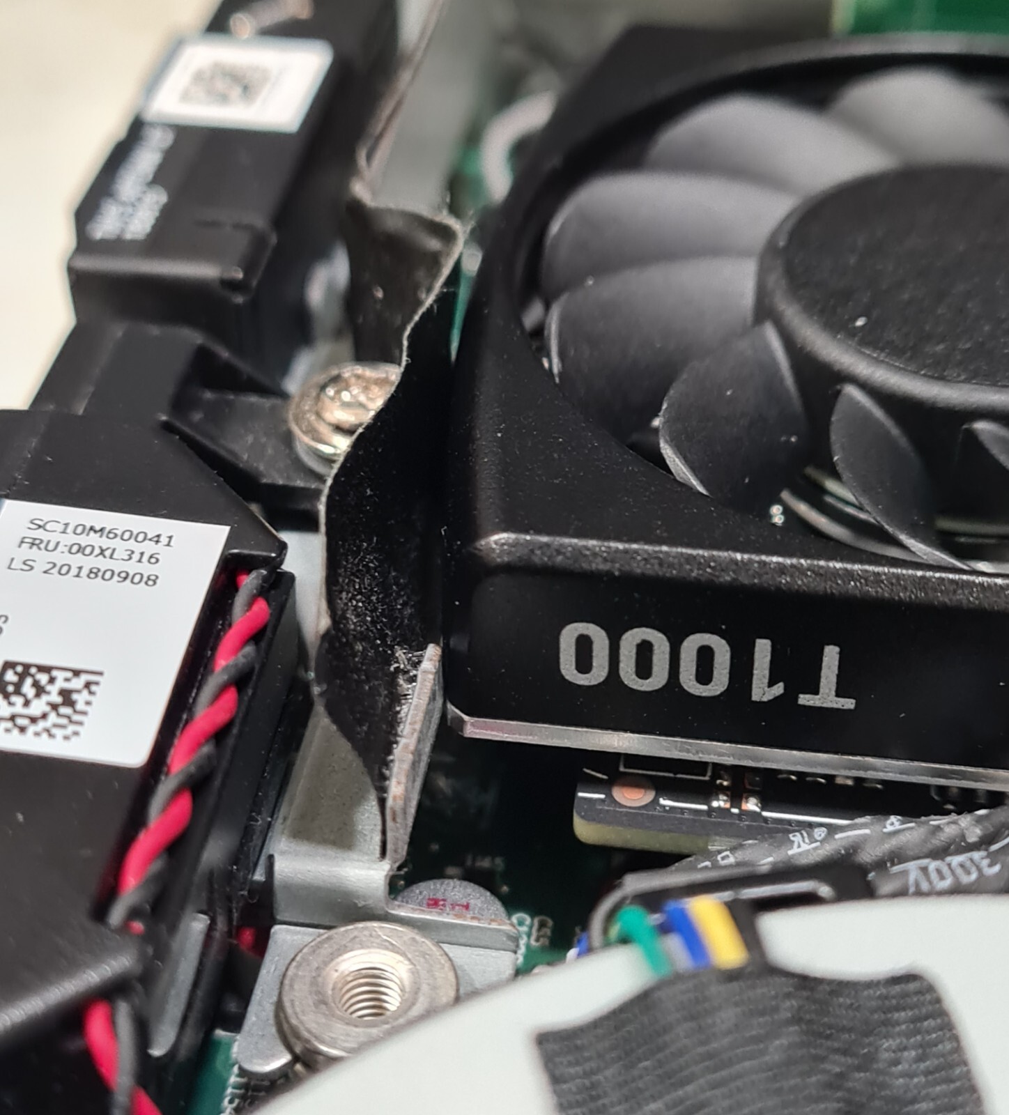 P330q-Tiny-successfully-installed-Nvidia-Quadro-T1000